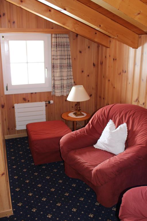 Chalet Spinne Grindelwald Zimmer foto