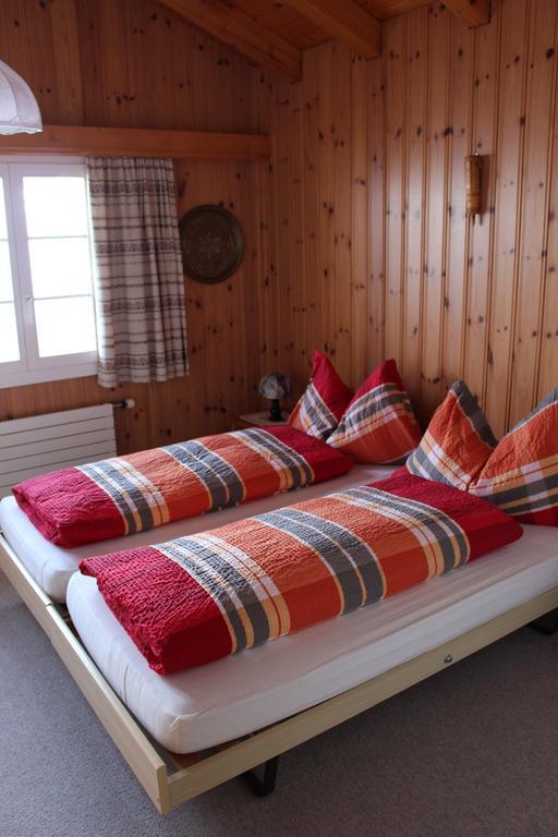 Chalet Spinne Grindelwald Zimmer foto