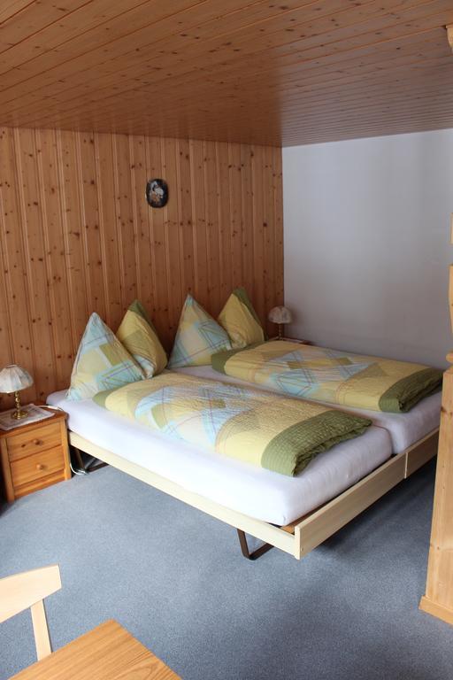 Chalet Spinne Grindelwald Zimmer foto