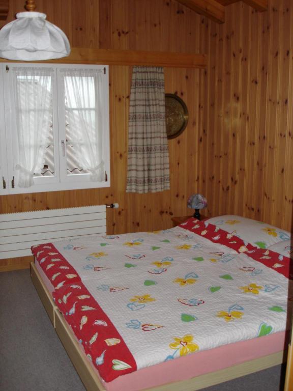 Chalet Spinne Grindelwald Zimmer foto
